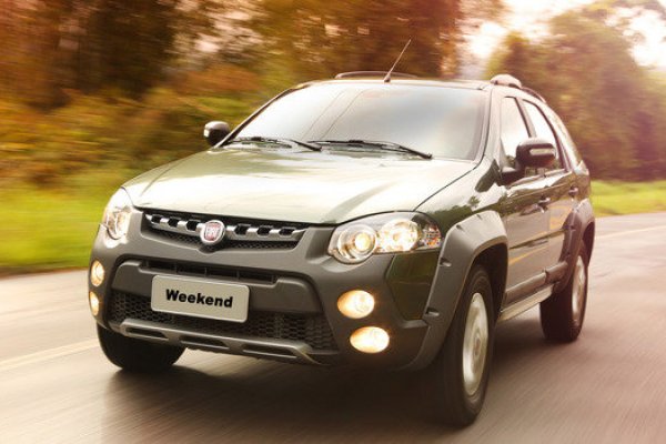 FIAT RENOMEIA PALIO WEEKEND NA LINHA 2015