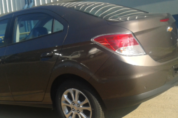 Novas fotos mostram o Prisma na versão top, a LTZ