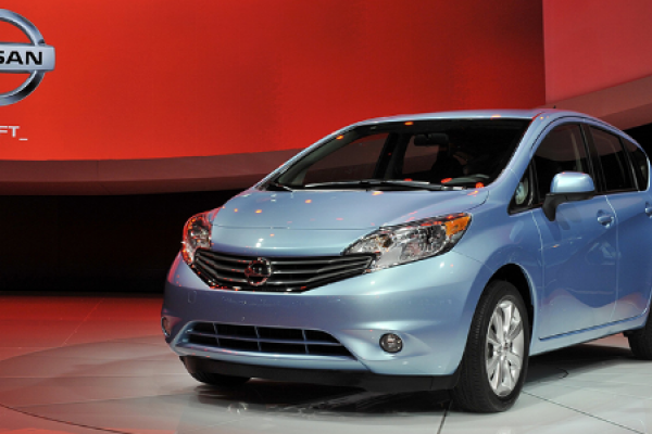 Versa Note lançado em Detroit deve substituir Tiida no Brasil