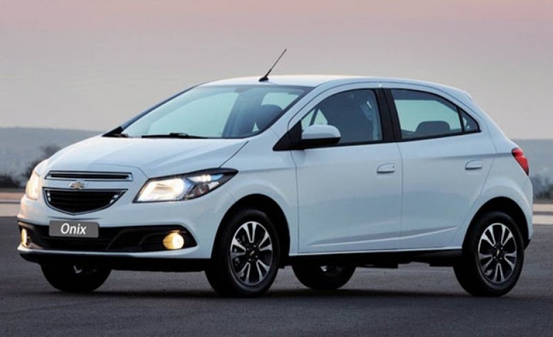 Primeiras impressões: Chevrolet Onix LTZ 1.4 e LT 1.0