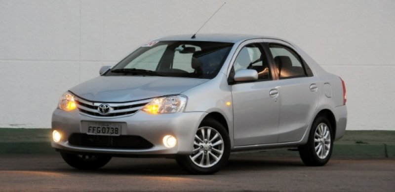 Toyota Etios sedã, maior e com porta-malas gigante, se descola do hatch e mira Versa, Logan e Cobalt