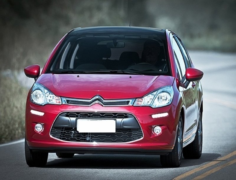 Citroën C3 Tendance 1.5, econômico e estável, é bom de cidade.
