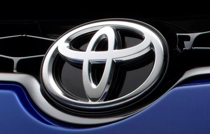 TOYOTA MOSTRA MAIS TEASERS DO NOVO COROLLA