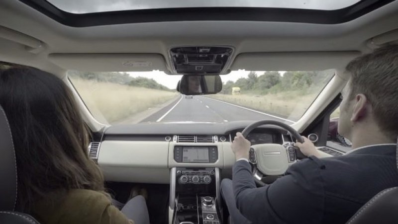 NOVA TECNOLOGIA DEIXA REBOQUES "INVISÍVEIS" AOS OLHOS DO CONDUTOR