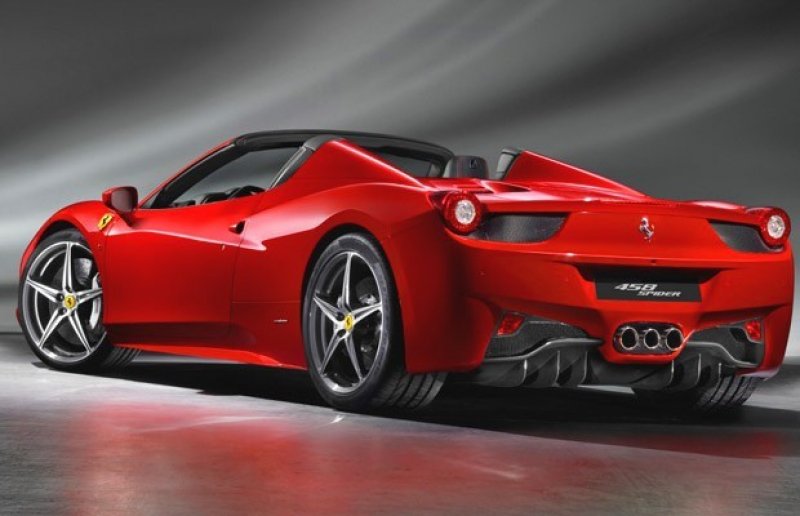 Ferrari 458 Spider chega ao Brasil por R$ 1.950.000