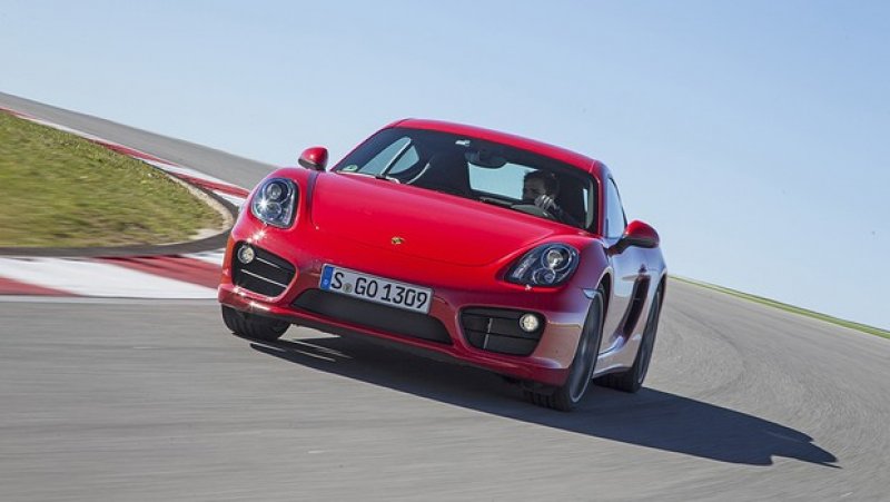 PORSCHE CAYMAN CHEGA AO MERCADO EM ABRIL A PARTIR DE R$ 319 MIL