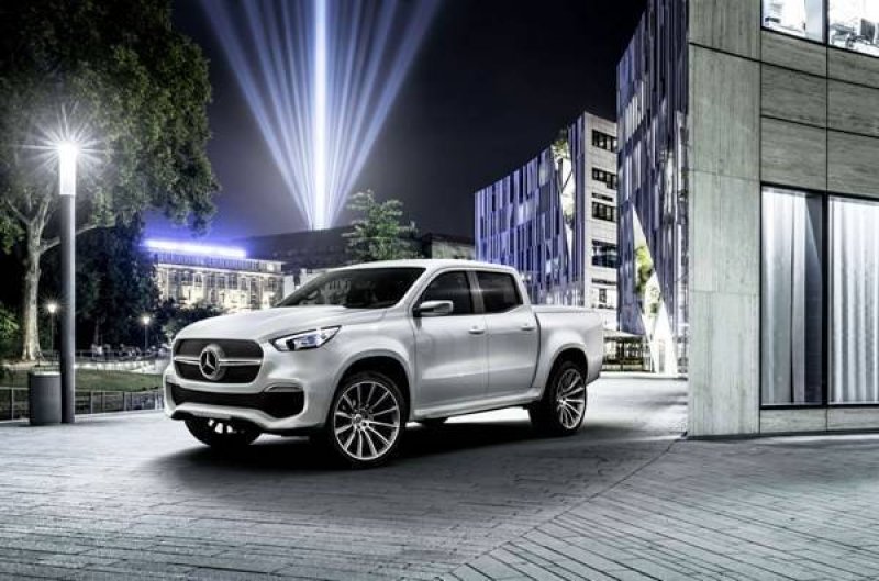 MERCEDES-BENZ APRESENTA A PRIMEIRA PICAPE MÉDIA DE SUA HISTÓRIA