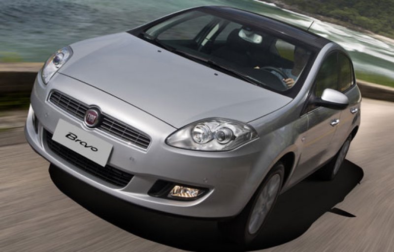 Fiat Bravo 2013 aprimora Dualogic e ganha mais itens