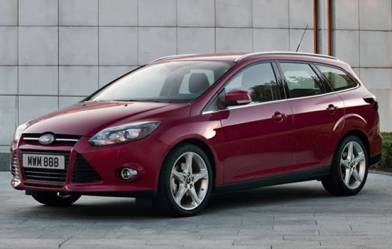  Ford Focus Wagon apresenta componentes em fibra de carbono 