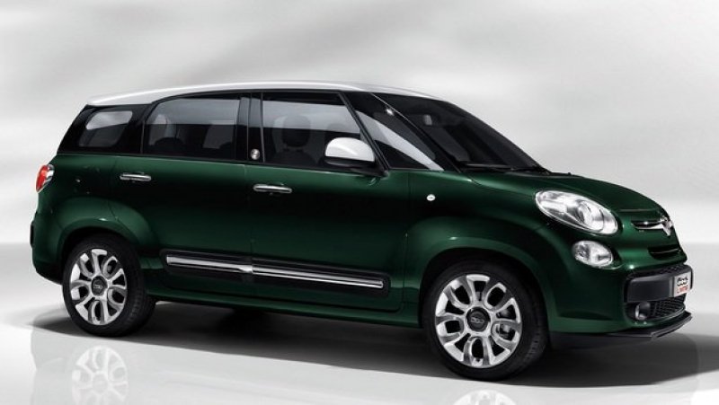 FIAT MOSTRA 500 L PARA SETE PESSOAS
