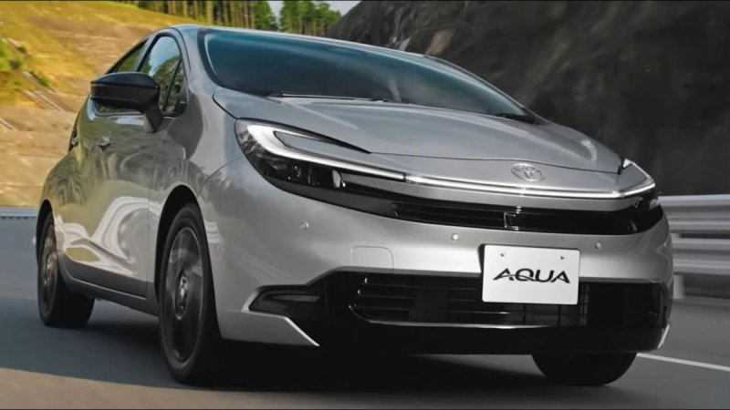 Saudade do Honda Fit? Toyota Aqua é tudo que o brasileiro gostaria de ter