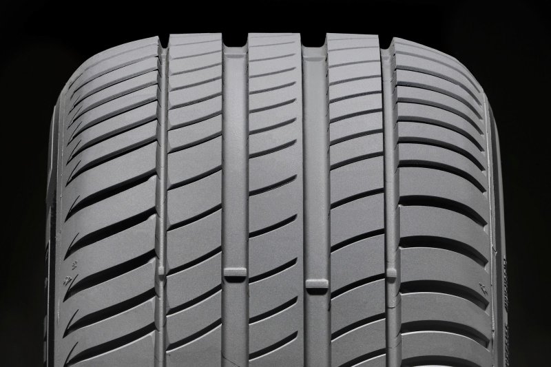 MICHELIN RECOMENDA USAR PNEUS ATÉ O LIMITE LEGAL