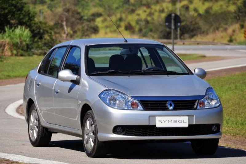 Renault mantém uma só versão do Symbol para 2013