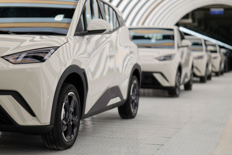 Pesquisa prevê "explosão" de carros elétricos na frota do Brasil até 2040