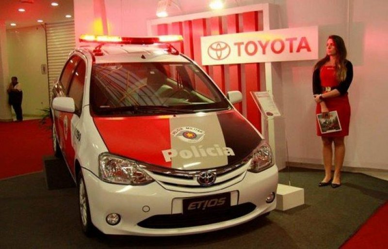 TOYOTA ETIOS PODE VIRAR VIATURA DA PM DE SÃO PAULO