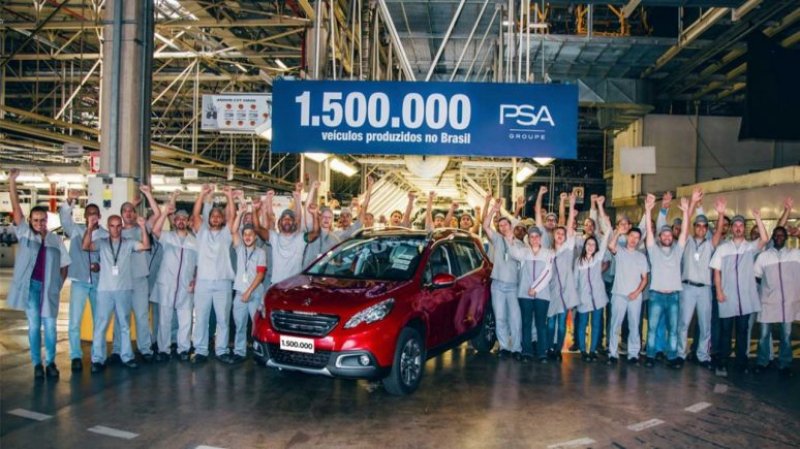 PSA PEUGEOT CITROËN ALCANÇA 1,5 MILHÃO DE CARROS FEITOS NO BRASIL