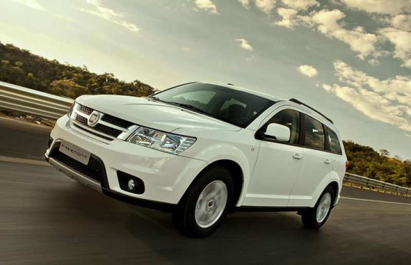 FIAT FREEMONT VAI GANHAR CÂMBIO AUTOMÁTICO DE SEIS MARCHAS ATÉ AGOSTO