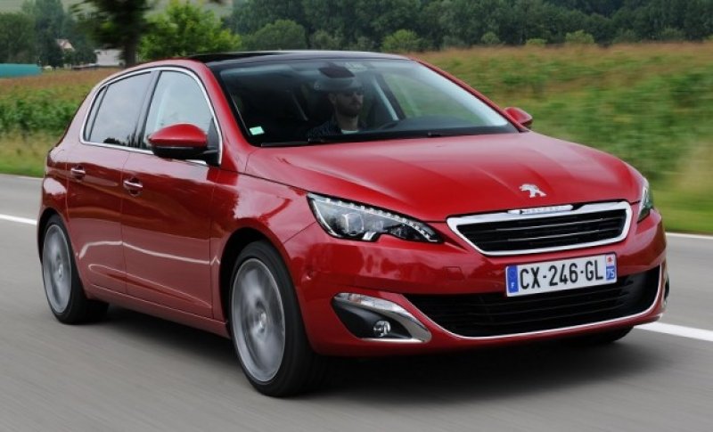 PEUGEOT JÁ TRABALHA NO 308 GTI COM MOTOR 1.6 TURBO DE 250 CV