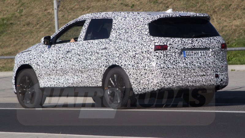 KIA TESTA NOVO SORENTO