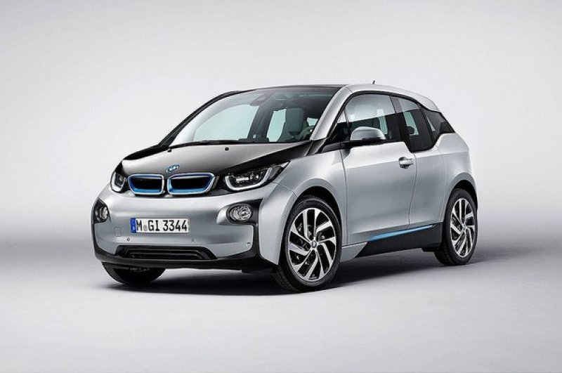 VAZAM PRIMEIRAS FOTOS OFICIAIS DO BMW I3