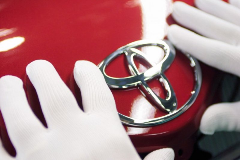 TOYOTA É A MARCA DE VEÍCULOS MAIS VALIOSA DO MUNDO EM 2015
