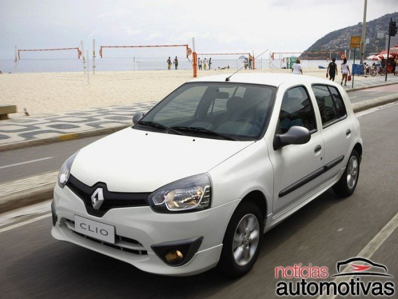 RENAULT LANÇA CLIO 2014 COM INDICADOR DE TROCA DE MARCHA