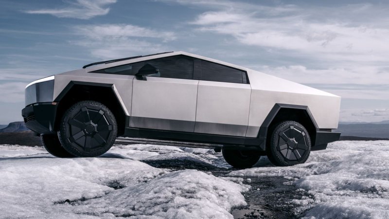 Versão mais barata da Tesla Cybertruck sai de linha e escancara fracasso