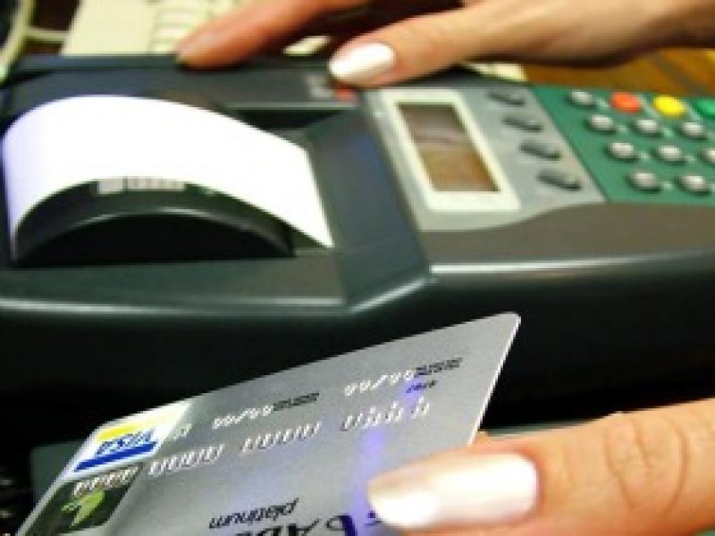 Financiamentos registram pequena queda na inadimplência