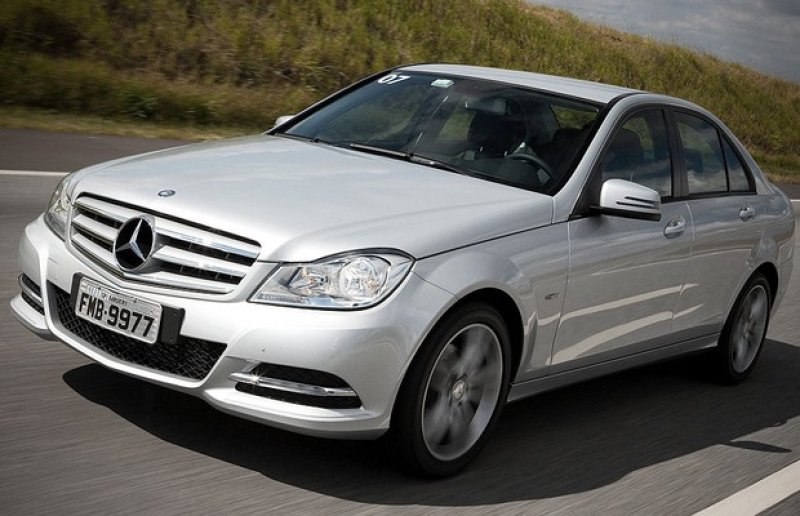 MERCEDES REDUZ PREÇOS NO BRASIL