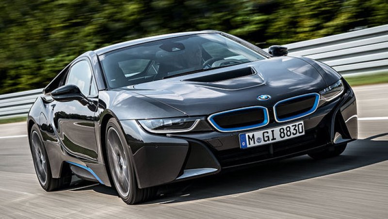 BMW QUER CELEBRAR 100 ANOS COM SUPER MOTOR PARA O I8