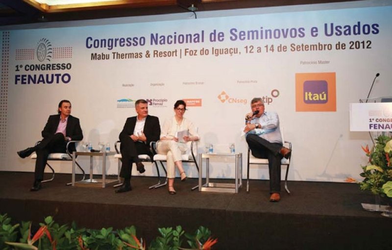 Setor de seminovos discute ideias para enfrentar a crise