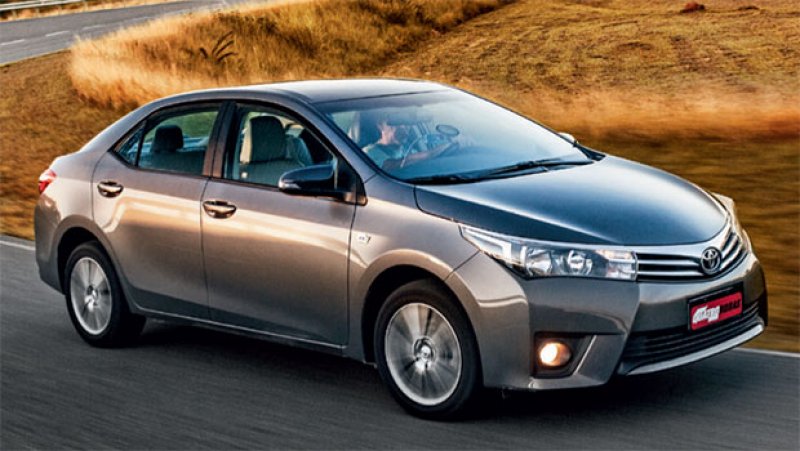 NA PISTA DO SUCESSO: COROLLA