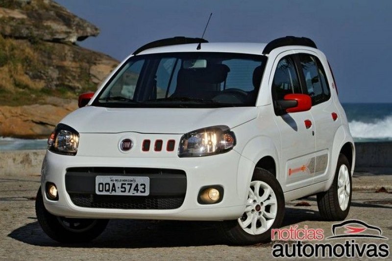 SÉRIE COLLEGE EXPLORA O VISUAL DESCONTRAÍDO DO FIAT UNO PARA AMPLIAR O APELO À JUVENTUDE