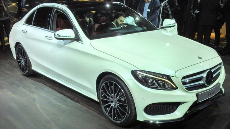 MERCEDES-BENZ APRESENTA O NOVO CLASSE C