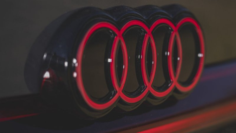 Audi quer acabar com as telas muito grandes em interiores de modelos da marca