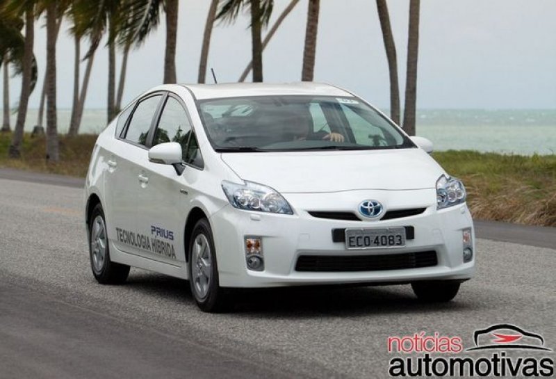 TOYOTA PRIUS PODERÁ SER FABRICADO NO BRASIL E SE TORNAR FLEX
