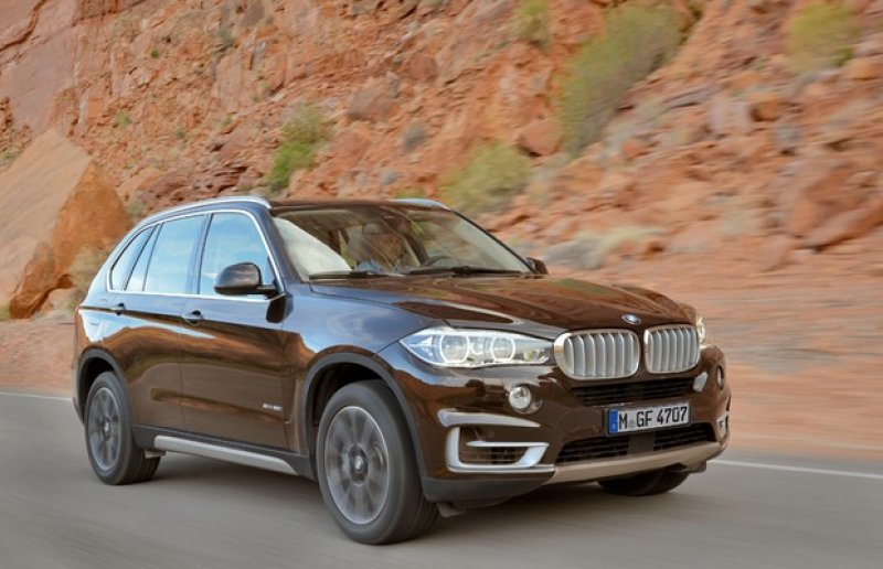 BMW APRESENTA A TERCEIRA GERAÇÃO DO X5