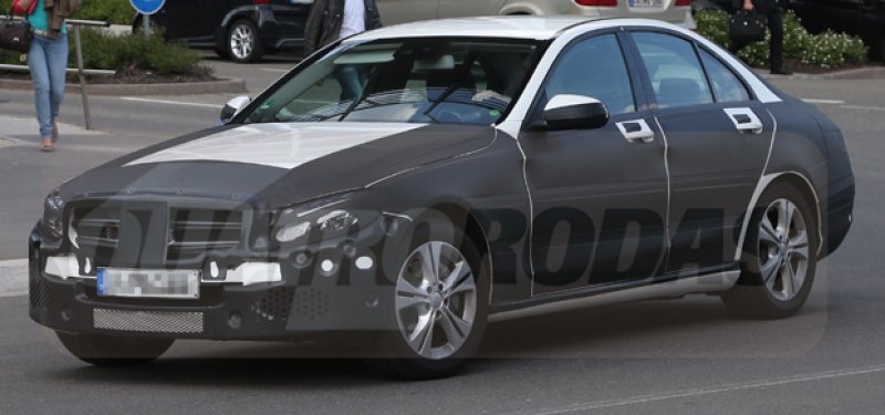 NOVO CLASSE C RODA EM TESTES NA EUROPA