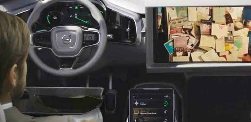 VOLVO CRIA TELA GIGANTE EM CARRO AUTÔNOMO PARA MOTORISTA VER NETFLIX