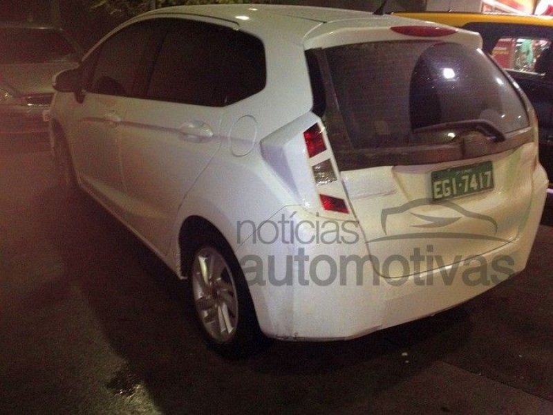 NOVO HONDA FIT É FLAGRADO NO BRASIL