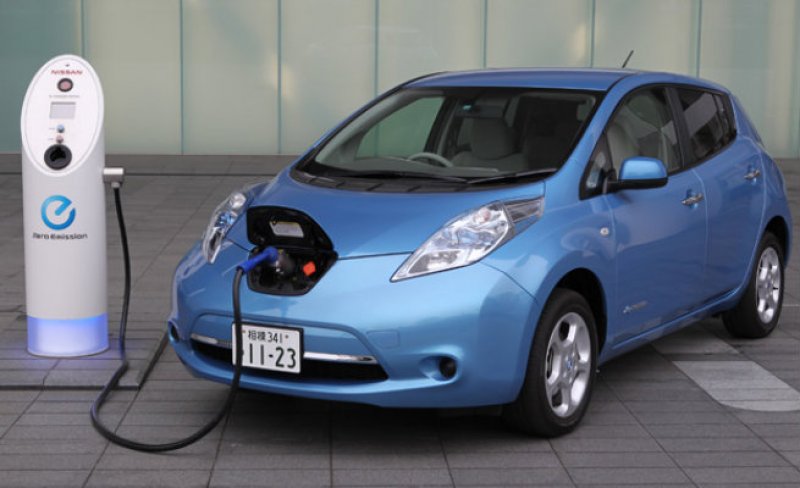 Nissan Leaf vira táxi elétrico em São Paulo