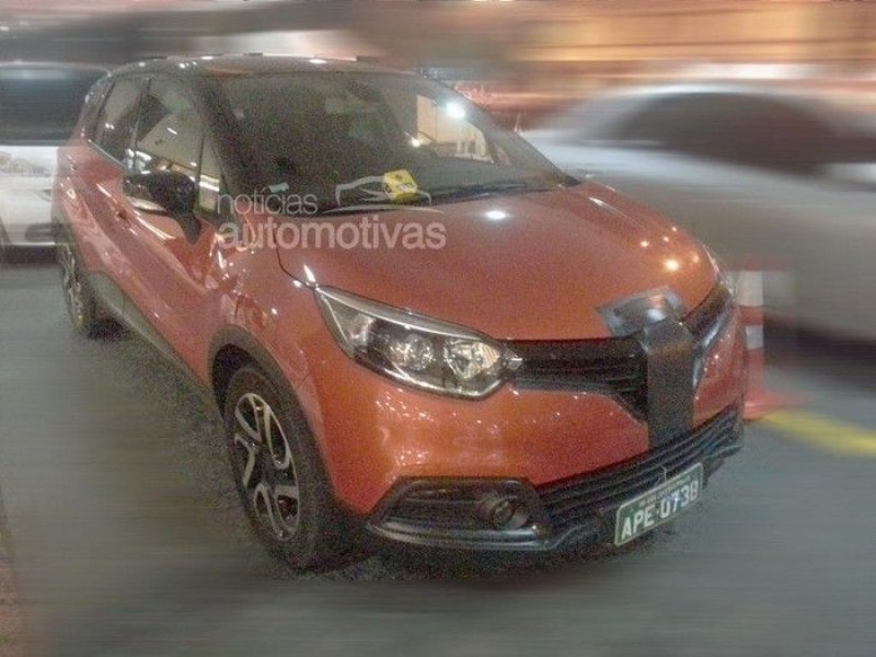 EXCLUSIVO: RENAULT CAPTUR JÁ RODA EM TESTES AQUI NO BRASIL, MODELO CHEGA EM 2014