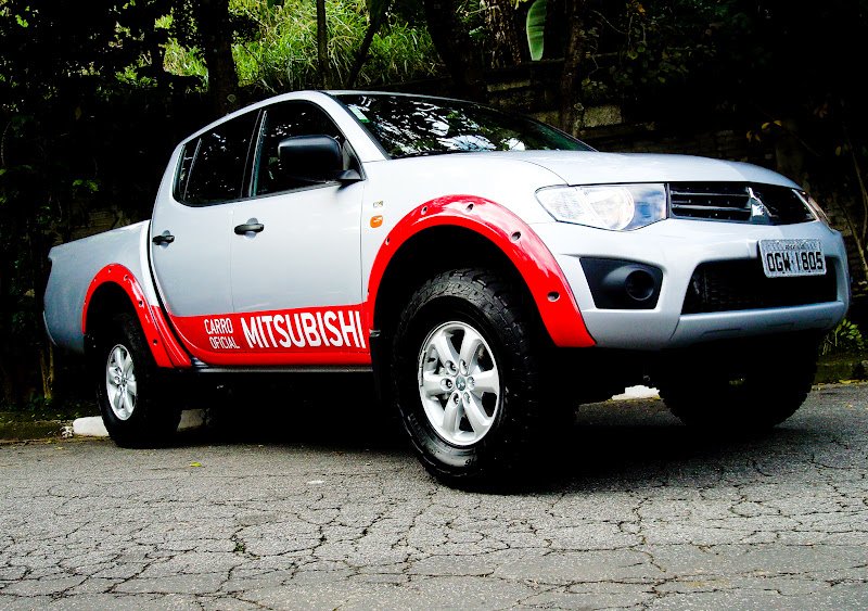 Mitsubishi disponibiliza manual por aplicativo de celular