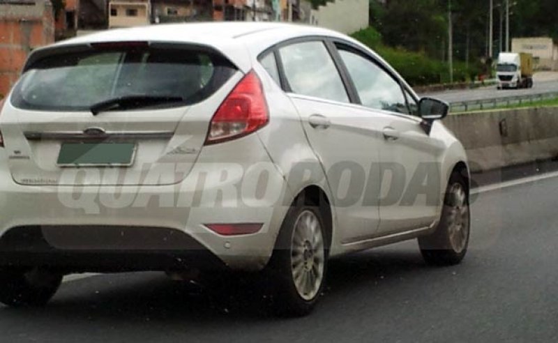 FLAGRA CONFIRMA NEW FIESTA COM CÂMBIO POWERSHIFT