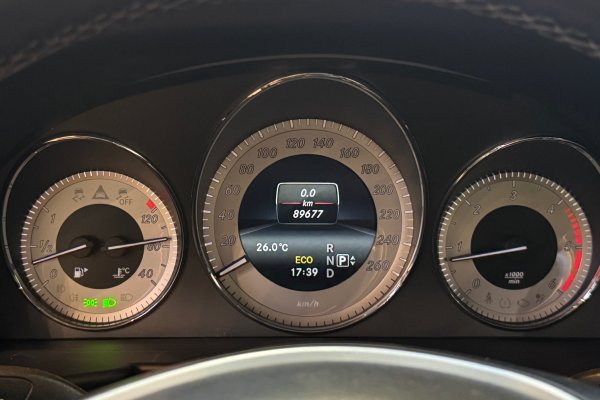 MERCEDES-BENZ GLK 220 2.1 CDI 4X4 DIESEL 4P AUTOMÁTICO 2014/2014