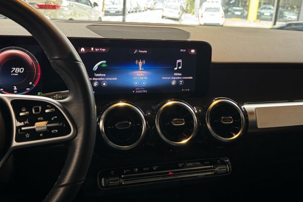 MERCEDES-BENZ GLB 200 1.3 CGI GASOLINA ADVANCE 7G-DCT 2021/2021