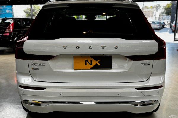 VOLVO XC60 2.0 T8 PHEV PLUS AWD GEARTRONIC 2025/2026