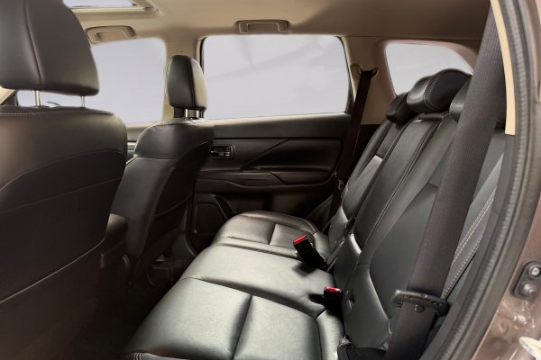 MITSUBISHI OUTLANDER 2.0 MIVEC GASOLINA GLS AUTOMÁTICO 2018/2019