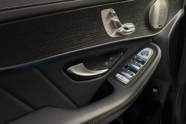 MERCEDES-BENZ GLC 300 2.0 CGI GASOLINA COUPÉ AMG LINE 4MATIC 9G-TRONIC 2023/2023