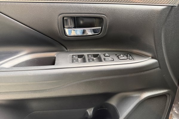 MITSUBISHI OUTLANDER 2.0 MIVEC GASOLINA GLS AUTOMÁTICO 2018/2019